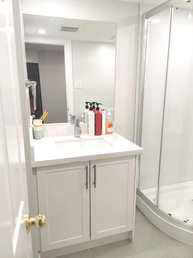 Perfect Location Comfort Private House Lower Level 2 Bedroom Unit Mississauga Ngoại thất bức ảnh