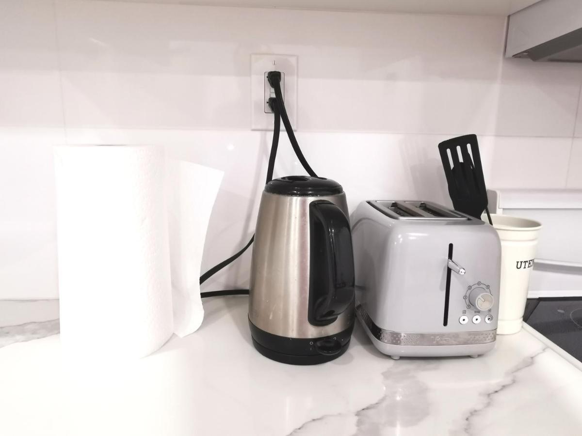 Perfect Location Comfort Private House Lower Level 2 Bedroom Unit Mississauga Ngoại thất bức ảnh